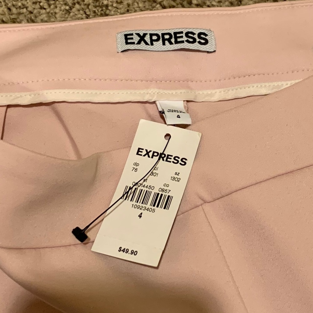 Express Light Pink Shorts - Picture 2 of 2